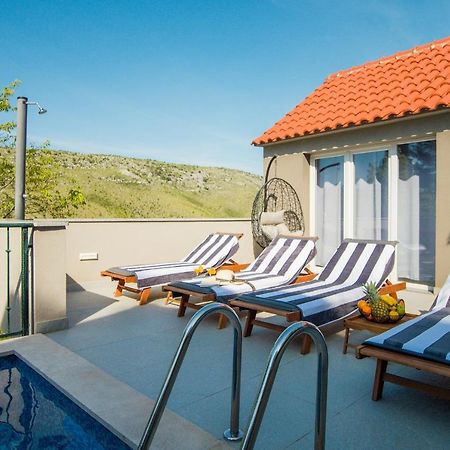 Holiday Home Moliva Donje Sitno ภายนอก รูปภาพ