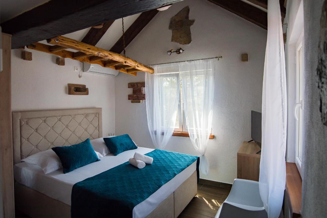 Holiday Home Moliva Donje Sitno ภายนอก รูปภาพ