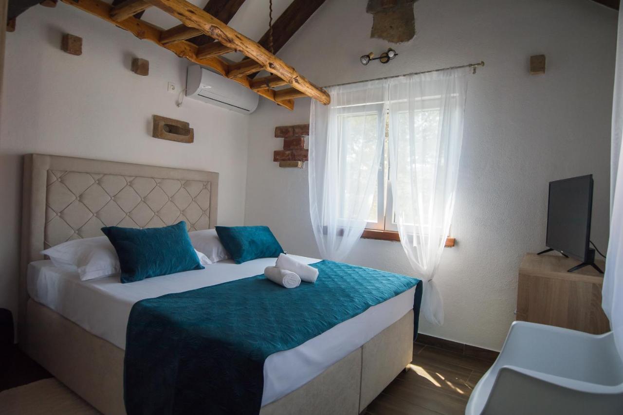 Holiday Home Moliva Donje Sitno ภายนอก รูปภาพ
