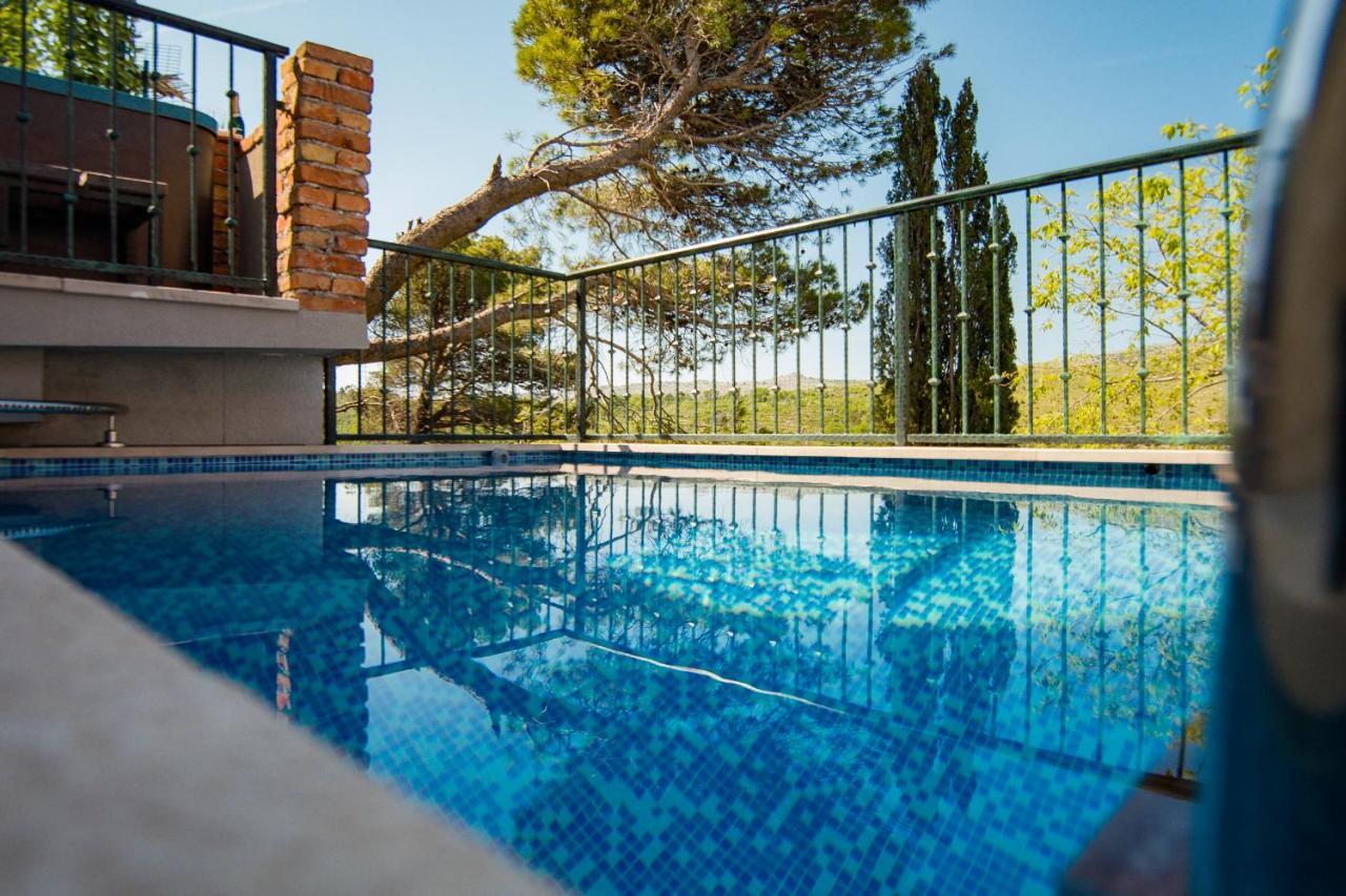 Holiday Home Moliva Donje Sitno ภายนอก รูปภาพ