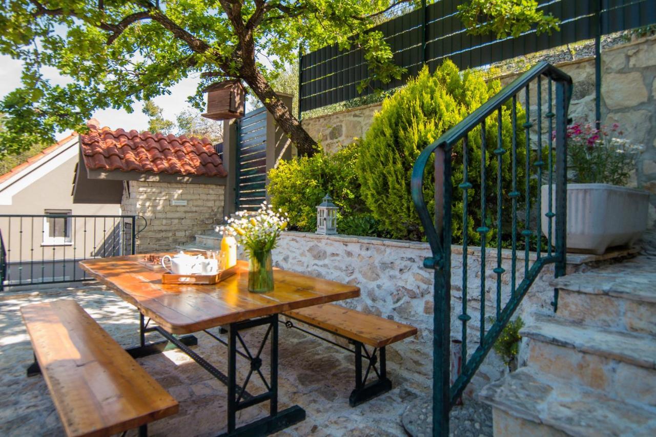 Holiday Home Moliva Donje Sitno ภายนอก รูปภาพ